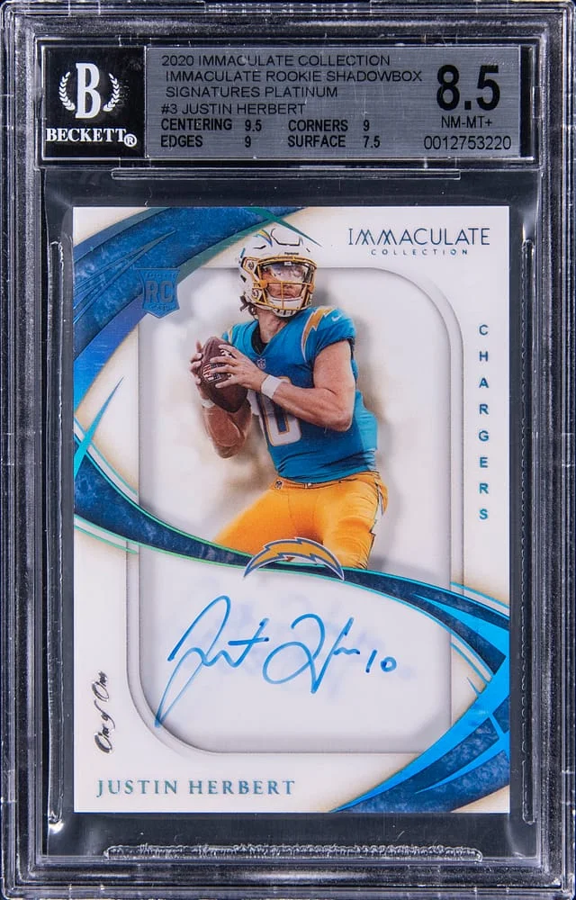 2020 Panini Immaculate Collection Justin Herbert Shadowbox Signatures Platinum #3 card image