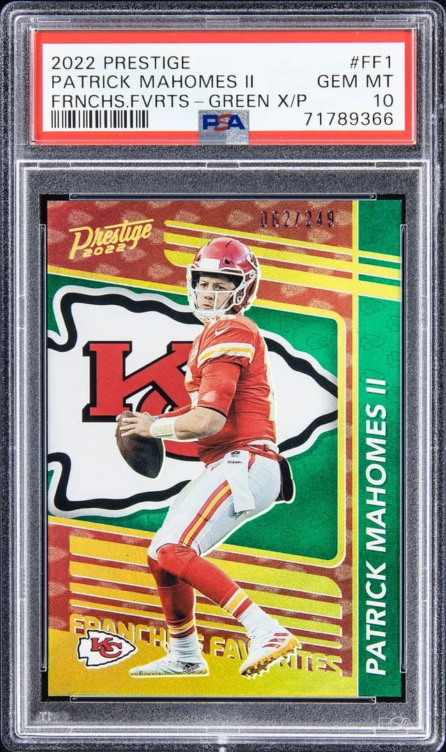 2020 Panini Patrick Mahomes II Prestidge Franchise Favorites Green X/P #FF-1 card image