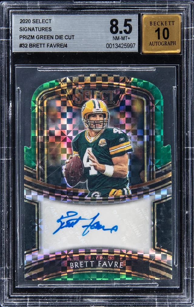 2020 Panini Select Brett Favre Signatures Green Prizm Die Cut #SI-BFA card image