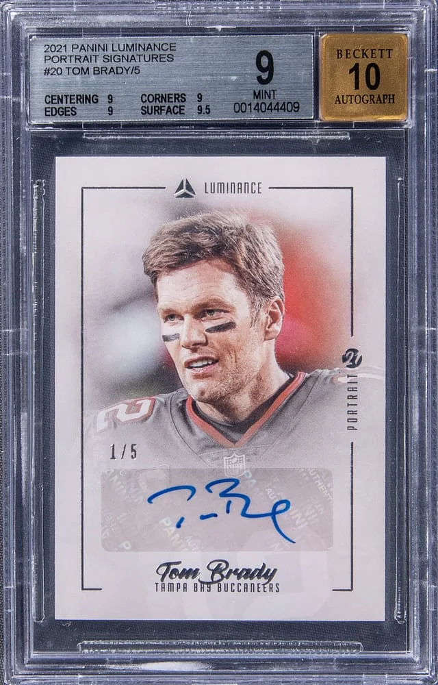 2020 Panini Tom Brady Luminance Portrait Signatures #20 card image