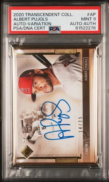2020 Topps Albert Pujols Transcendent Collection Autographs Variation #AP card image