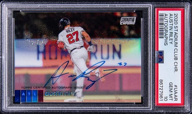 2020 Topps Stadium Club Chrome Austin Riley Autograph #UAAR card image