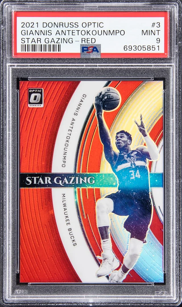 2021-22 Donruss Optic Giannis Antetokounmpo Star Gazing - Red #3 card image
