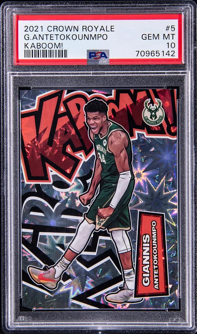 2021-22 Panini Crown Royale Giannis Antetokounmpo KABOOM! #5 card image