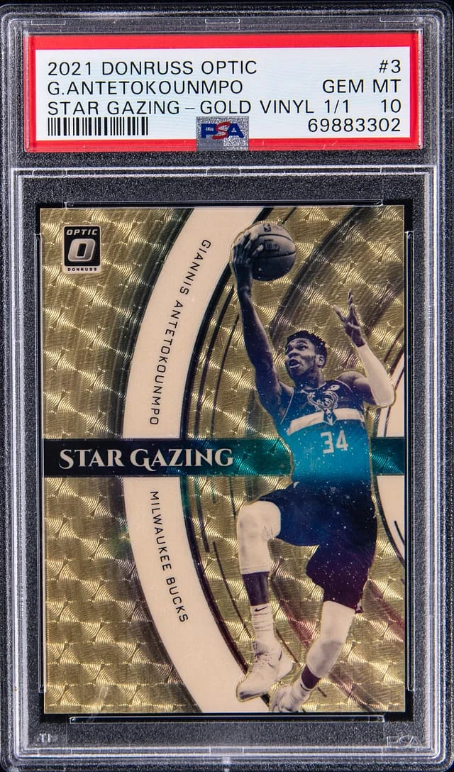 2021-22 Panini Donruss Optic Giannis Antetokounmpo Star Gazing Gold Vinyl #3 card image