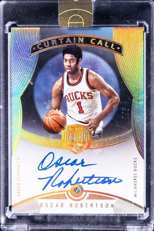 2021-22 Panini Eminence Oscar Robertson Curtain Call Diamond Signatures Gold #CCD-OSC card image