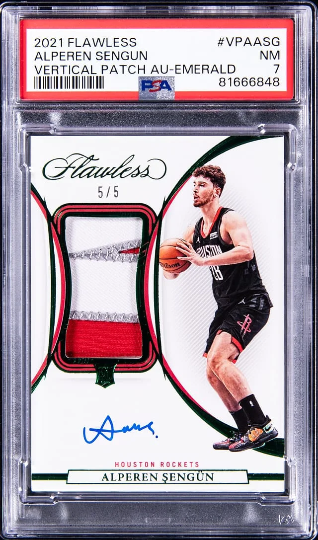 2021-22 Panini Flawless Alperen Sengun Vertical Patch Autograph Emerald #VPA-ASG card image