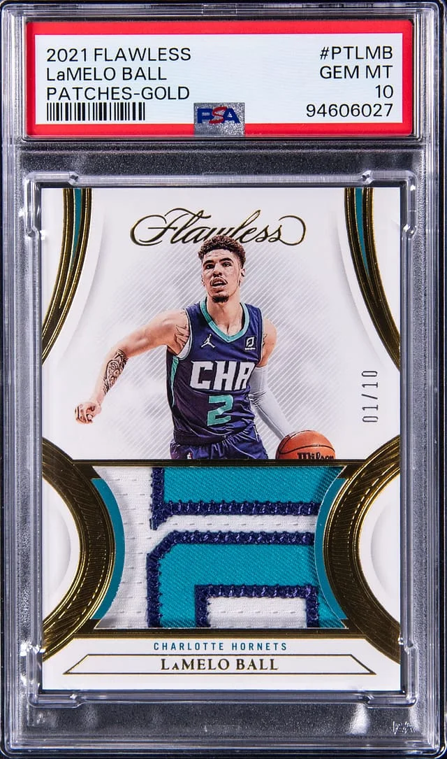 2021-22 Panini Flawless LaMelo Ball Patch Gold #PT-LMB card image