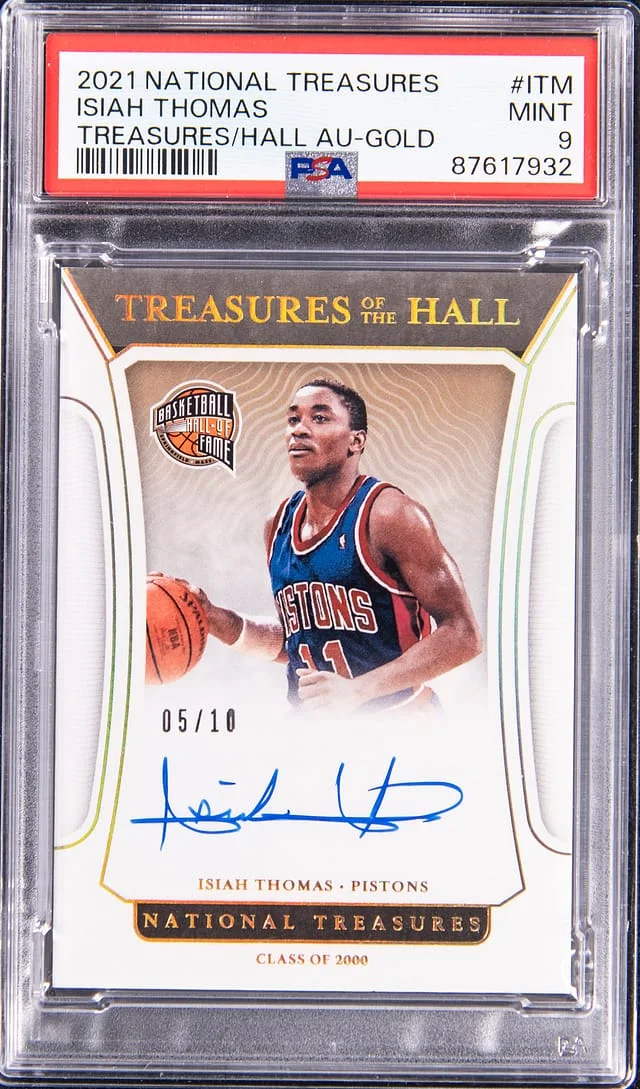 2021-22 Panini National Treasures Isiah Thomas Treasures of The Hall Autograph Gold #ITM card image