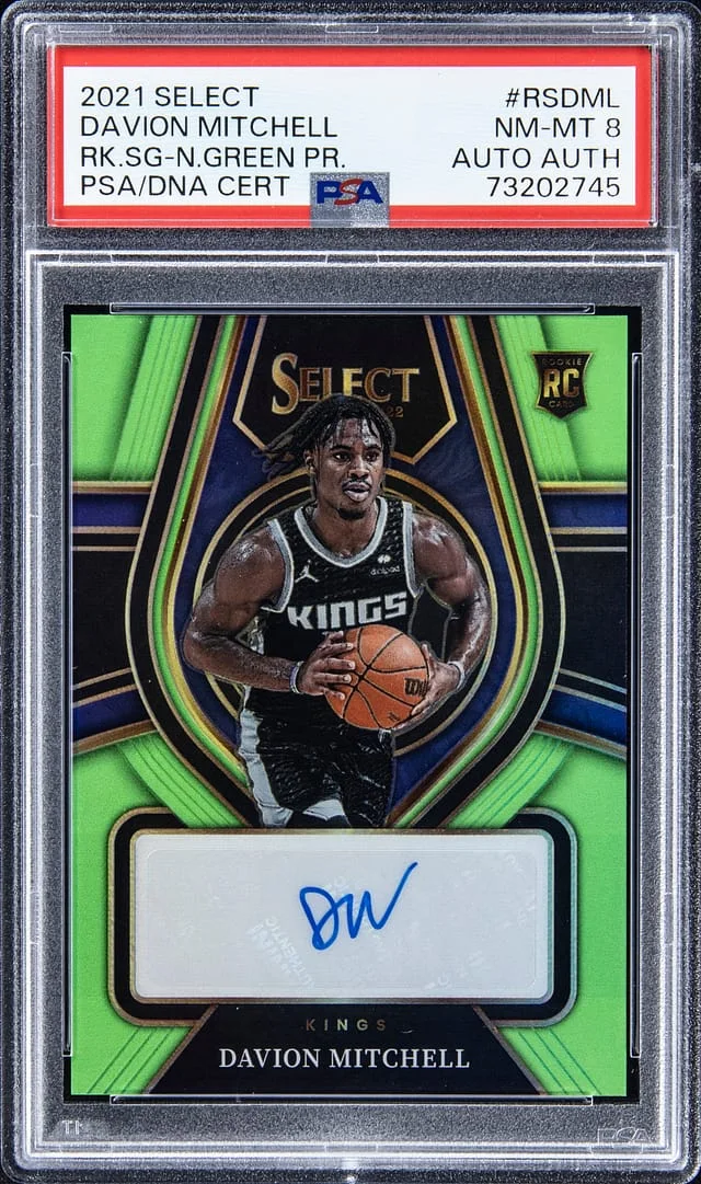 2021-22 Panini Select Davion Mitchell Signatures Green Prizm #RSDML card image