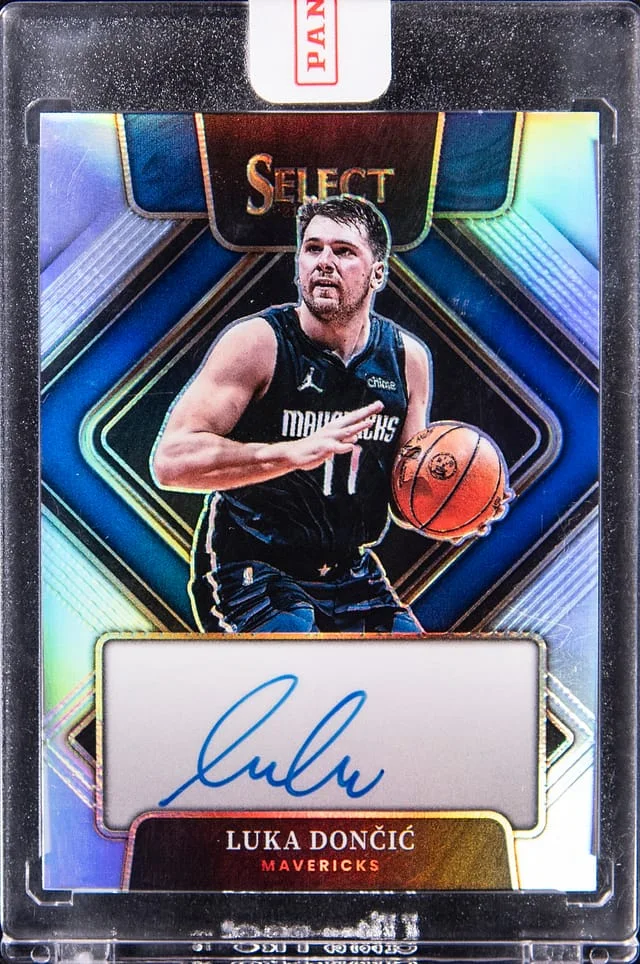 2021-22 Panini Select Luka Doncic Signatures #SG-LDC card image