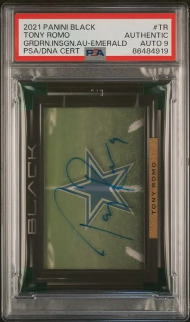 2021 Panini Black Tony Romo Gridiron Insignia Autographs Emerald #TR card image