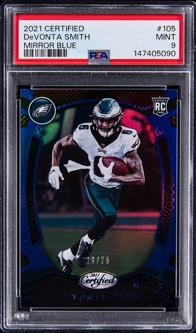 2021 Panini Certified DeVonta Smith Mirror Blue #105 card image