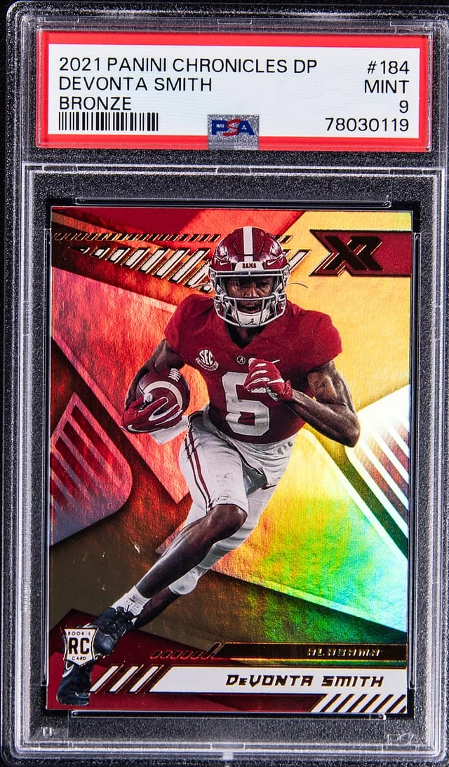 2021 Panini Chronicles Draft Picks Devonta Smith Bronze #184 card image