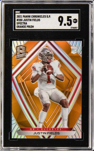 2021 Panini Chronicles Draft Picks Justin Fields Spectra Orange Prizm #280 card image