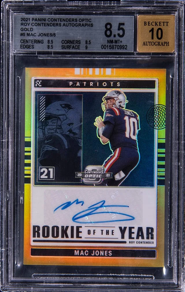 2021 Panini Contenders Optic Mac Jones ROY Contenders Autographs Gold #5 card image