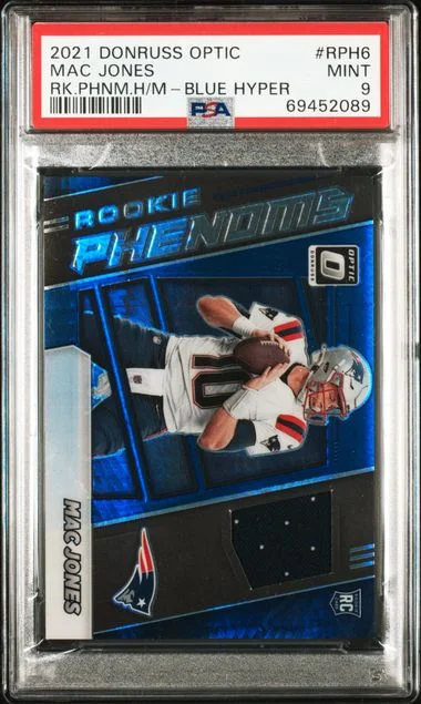 2021 Panini Donruss Optic Mac Jones Phenoms Horizontal Memorabilia Blue Hyper Prizm #RPH-6 card image