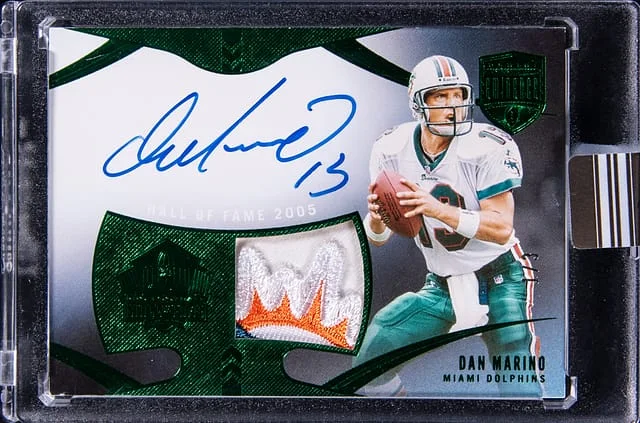 2021 Panini Eminence Dan Marino Hall of Fame Patch Autographs Green #HOF-DM card image