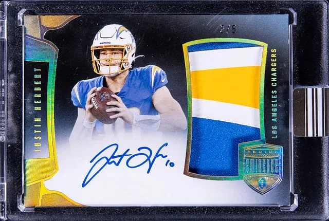 2021 Panini Eminence Justin Herbert Jumbo Patch Autographs Gold #JPA-JH card image