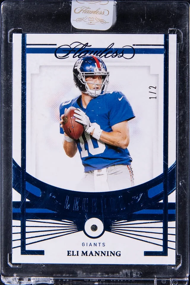 2021 Panini Flawless Eli Manning Diamond Legends Sapphire #85 card image