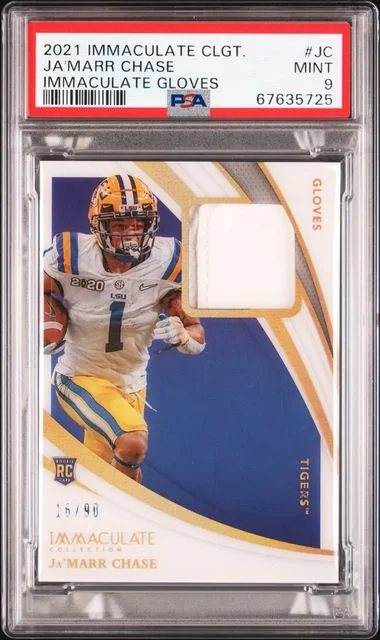 2021 Panini Immaculate Collection Ja'Marr Chase Collegiate Immaculate Gloves #DL-JC card image
