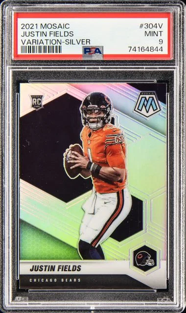 2021 Panini Mosaic Justin Fields Variation-Silver #304V card image