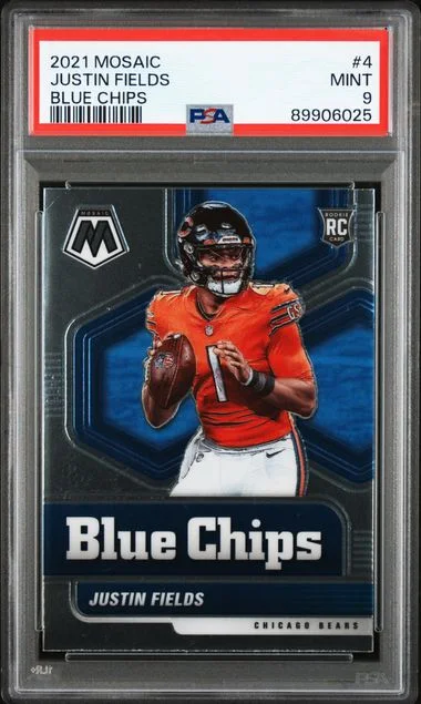 2021 Panini Mosaic Justin Fields Blue Chips #4 card image
