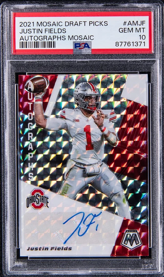 2021 Panini Mosaic Justin Fields Draft Picks Autograph #AMJF card image