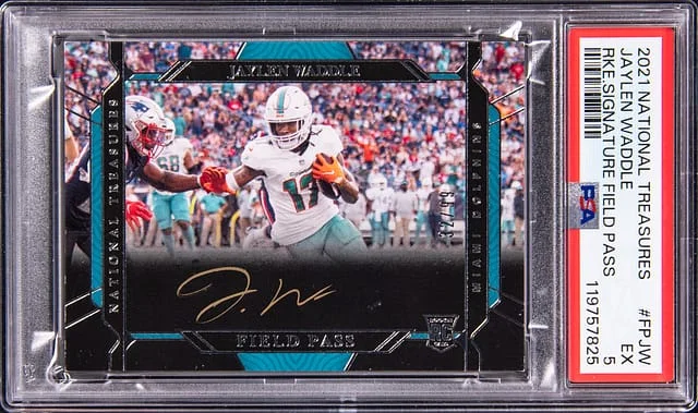 2021 Panini National Treasures Jaylen Waddle Signature Field Pass #FP-JW card image
