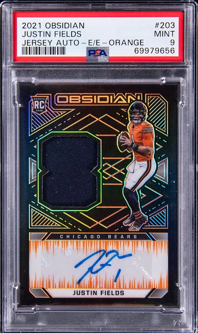 2021 Panini Obsidian Justin Fields Jersey Autograph Electric Etch-Green #203 card image