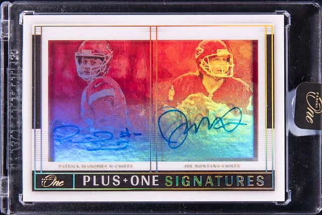 2021 Panini Patrick Mahomes II/Joe Montana One Plus One Signatures Platinum #154 card image