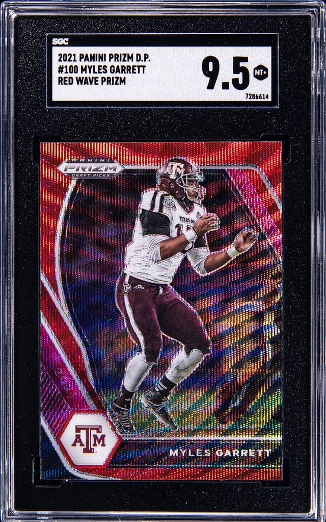 2021 Panini Prizm Draft Picks Myles Garrett Red Wave Prizm #100 card image