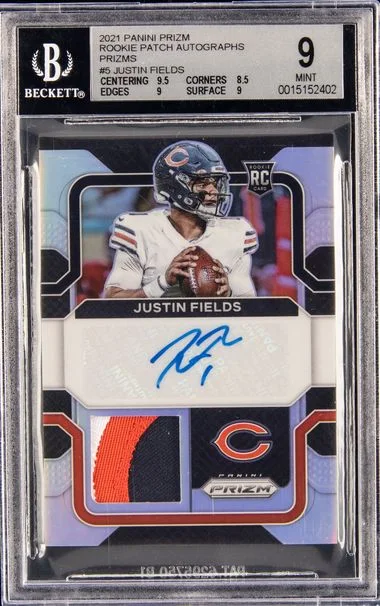 2021 Panini Prizm Justin Fields Patch Autograph (RPA) Prizms #5 card image