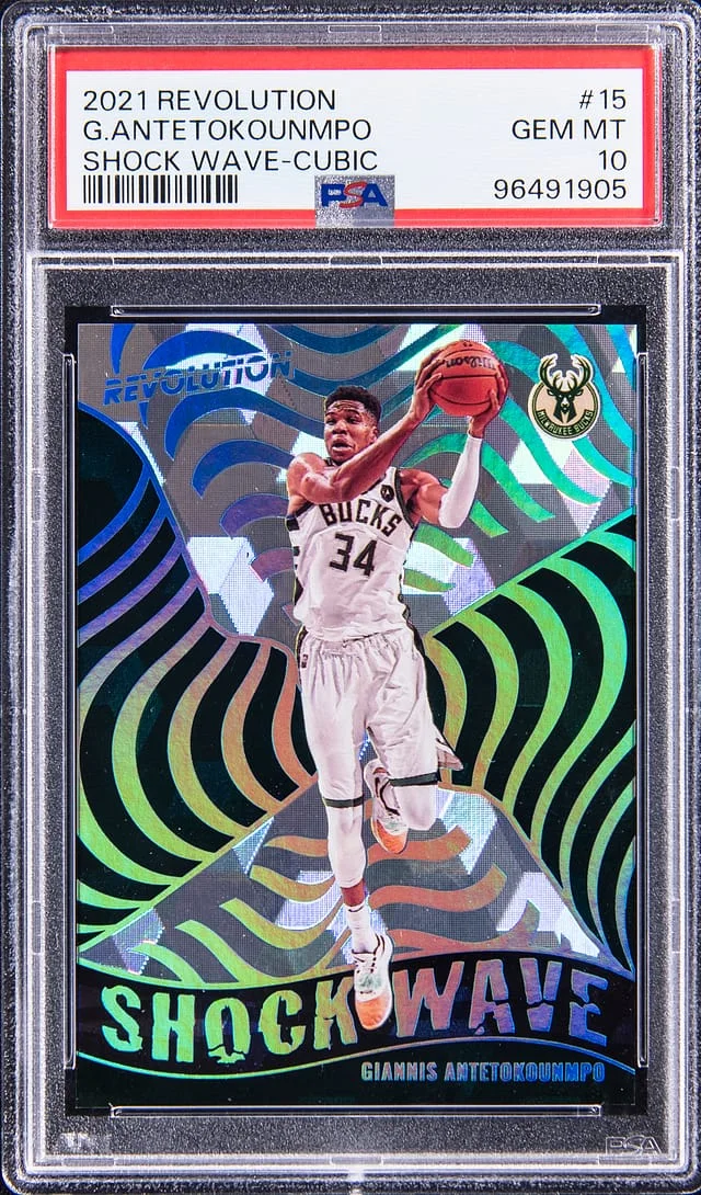 2021 Panini Revolution Giannis Antetokounmpo Shock Wave Cubic #15 card image