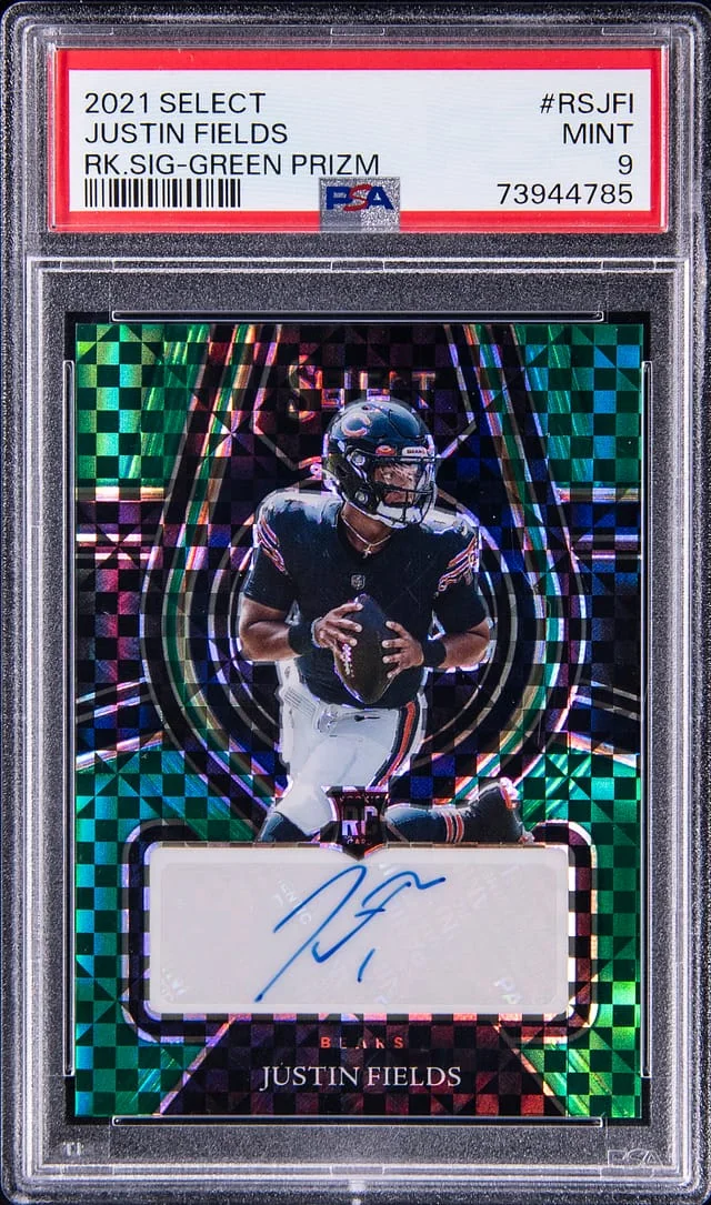 2021 Panini Select Justin Fields Signatures Green Prizm #RSJFI card image