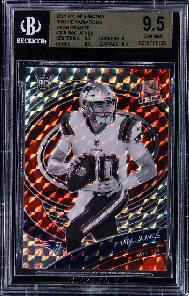2021 Panini Spectra Mac Jones Patch Autograph-Hyper #205 card image