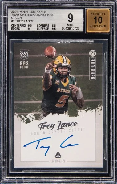 2021 Panini Trey Lance Luminance Year One Signatures RPS Green #5 card image