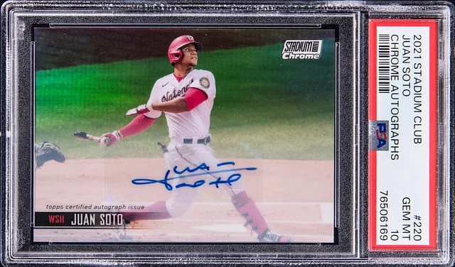 2021 Stadium Club Juan Soto Chrome Autographs #220 card image