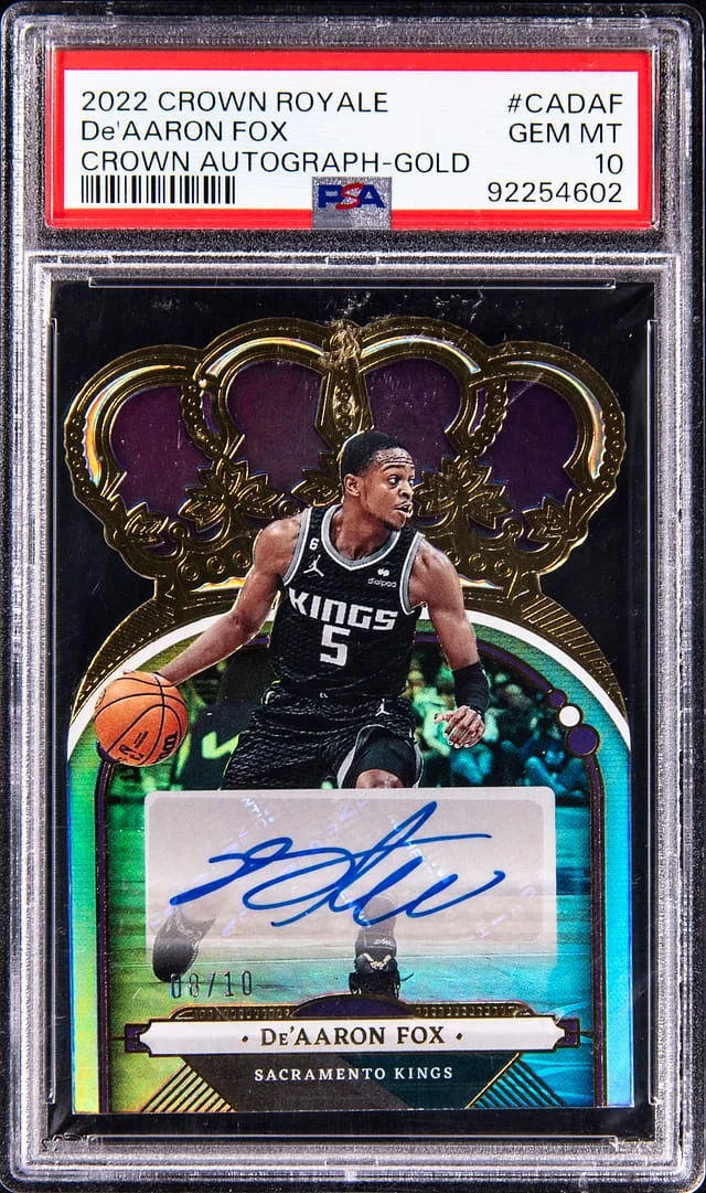 2022-23 Panini Crown Royale De'Aaron Fox Crown Autograph Gold #CA-DAF card image
