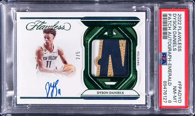 2022-23 Panini Flawless Dyson Daniels Patch Autograph-Emerald #FPADYD card image