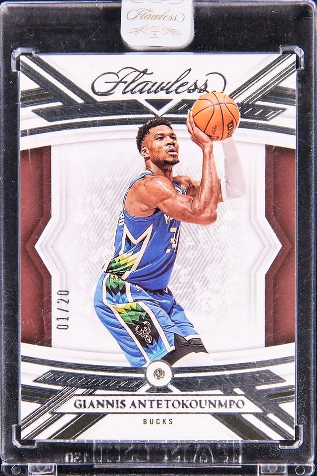 2022-23 Panini Flawless Giannis Antetokounmpo Silver #39 card image