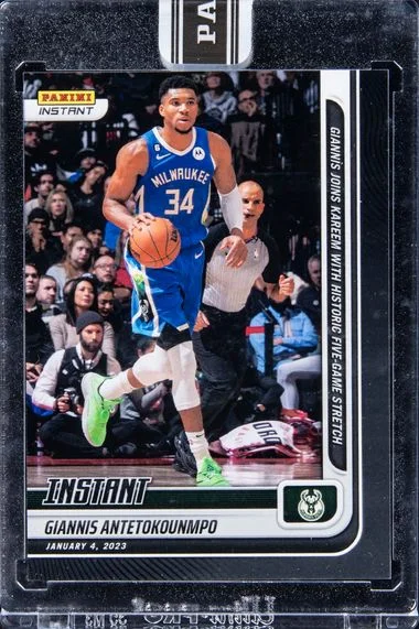 2022-23 Panini Giannis Antetokounmpo – Panini Encased Instant #81 card image