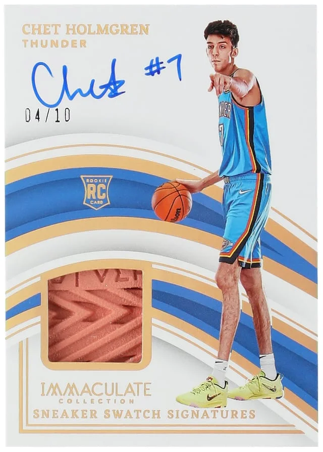 2022-23 Panini Immaculate Collection Chet Holmgren Sneaker Swatch Signatures Gold #SNS-CHT card image