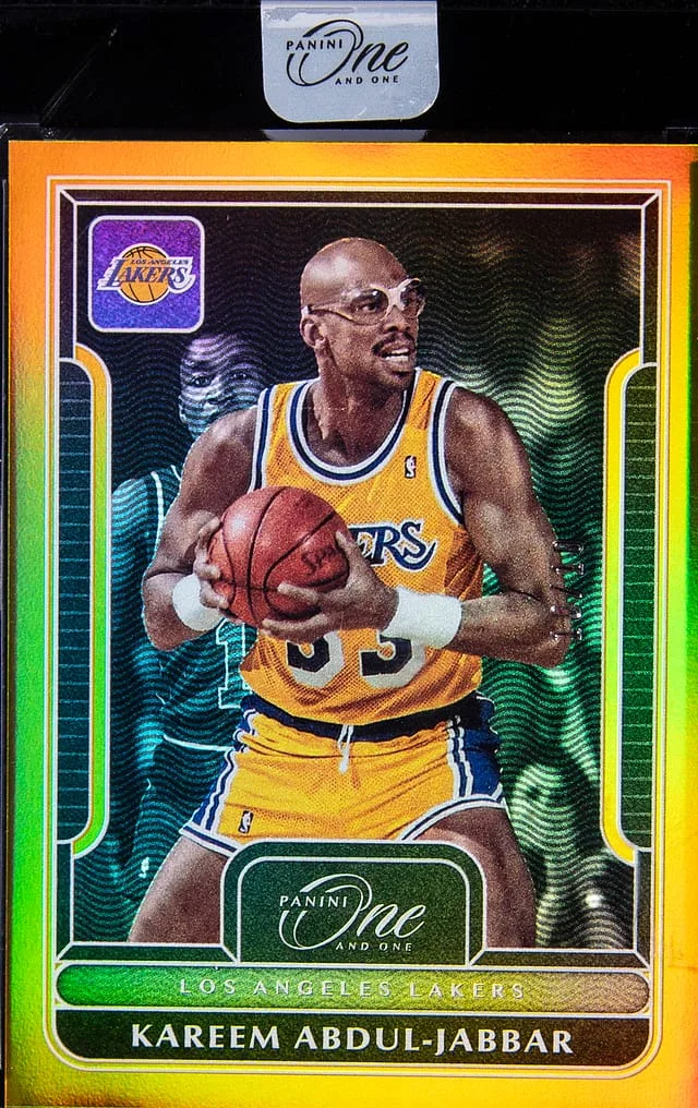 2022-23 Panini One and One Kareem Abdul-Jabbar Panini Encased Gold #164 card image