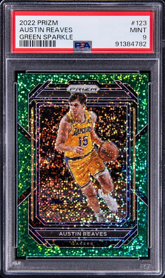 2022-23 Panini Prizm Austin Reaves Green Sparkle #123 card image
