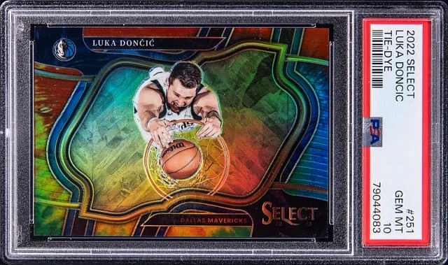 2022-23 Panini Select Luka Doncic White Disco #251 card image
