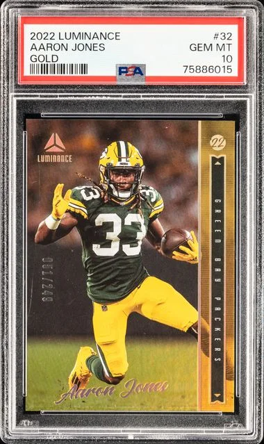 2022 Panini Aaron Jones Luminance Gold #32 card image