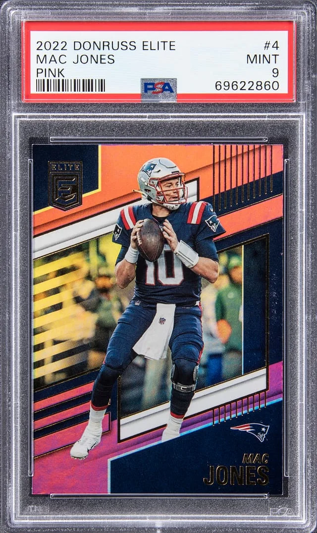 2022 Panini Donruss Mac Jones Elite Pink #4 card image