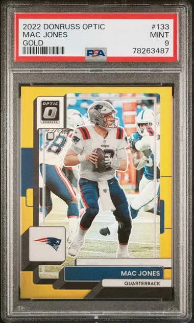 2022 Panini Donruss Optic Mac Jones Gold #133 card image