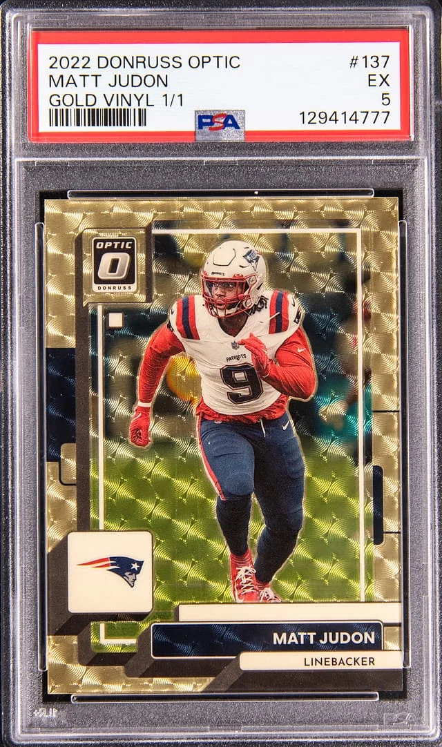 2022 Panini Donruss Optic Matt Judon Gold Vinyl #137 card image